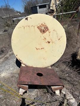 1,000 Gallon Fuel Tank (3 of 5)