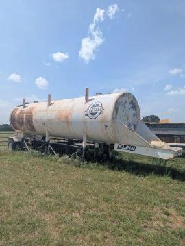 Portable 12,000 Gallon Klein Water Tank (1 of 5)