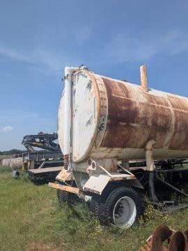 Portable 12,000 Gallon Klein Water Tank (2 of 5)