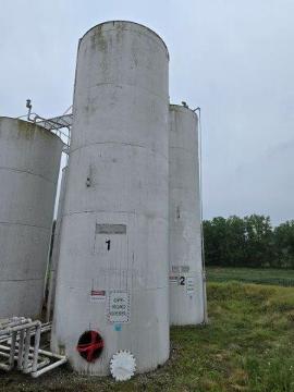 (2) Vertical 20,000 Gallon Single Walled Fuel Tanks (1 of 4)