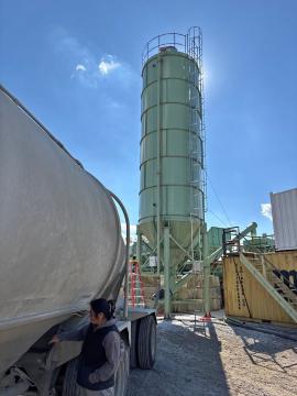 NEW 100 Ton Cement Silo (1 of 1)