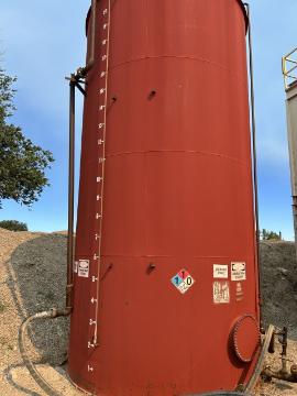 15,000 Gallon Vertical Fuel Tank (1 of 2)